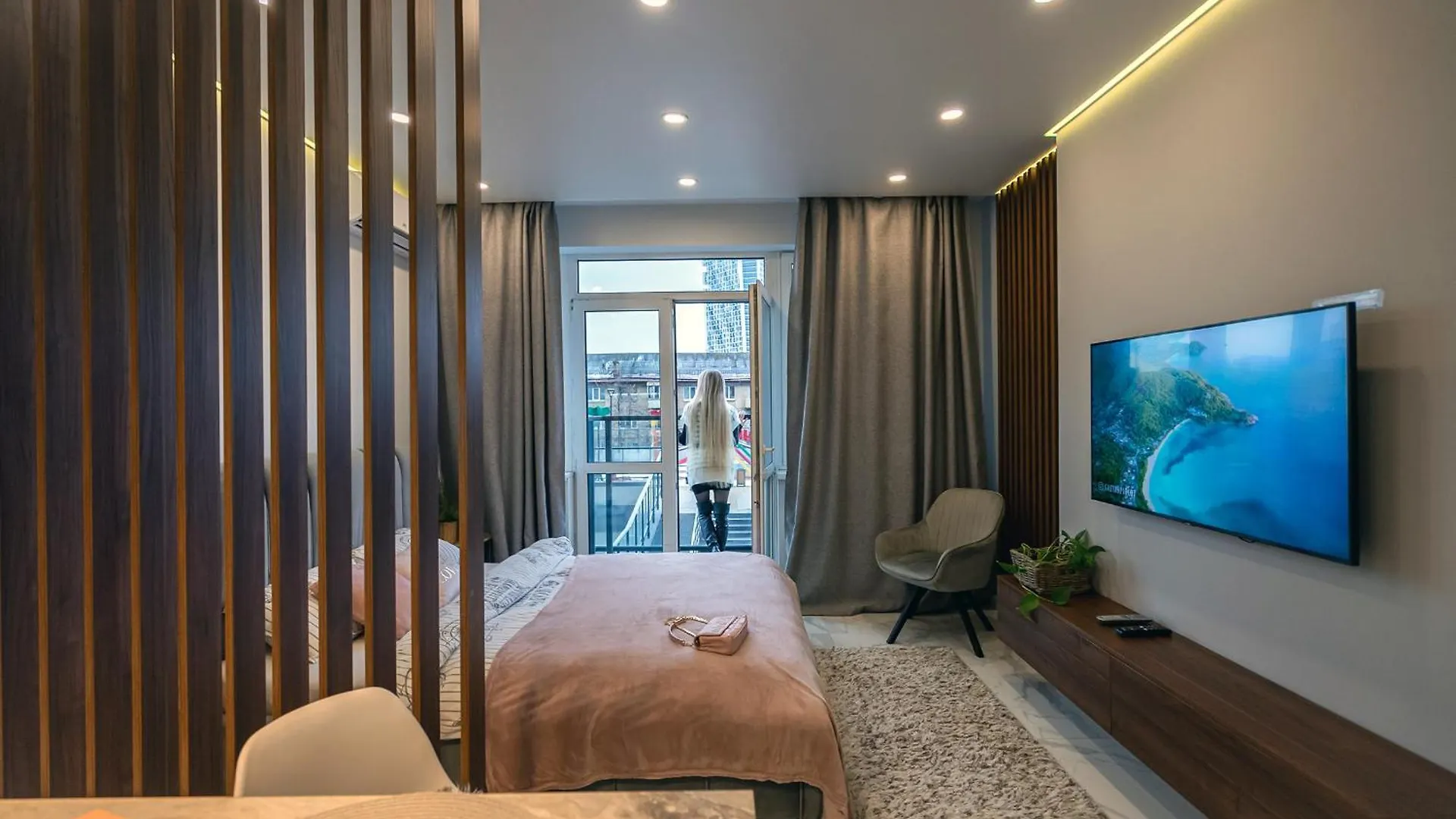 Victory Ecoloft Studios كييف